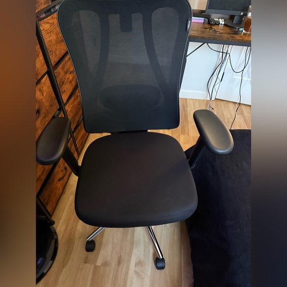 Amazon Black Mesh Office Chair